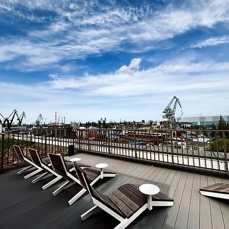 Prestige - Center Rooftop 公寓 *